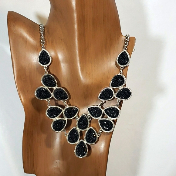 Jewelry - Necklace